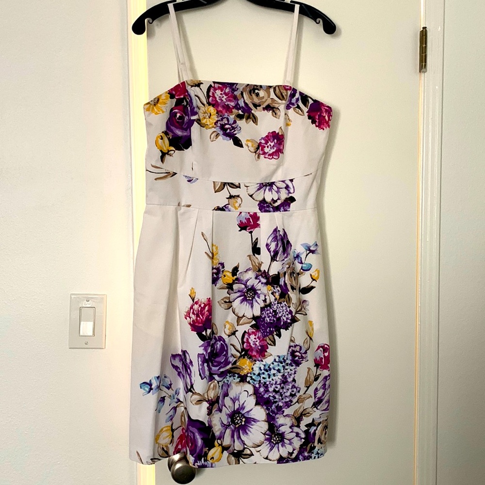 Floral strapless dress